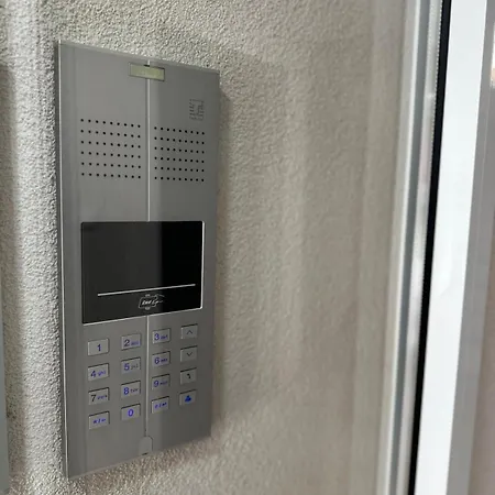 Studio Apartman شقة *